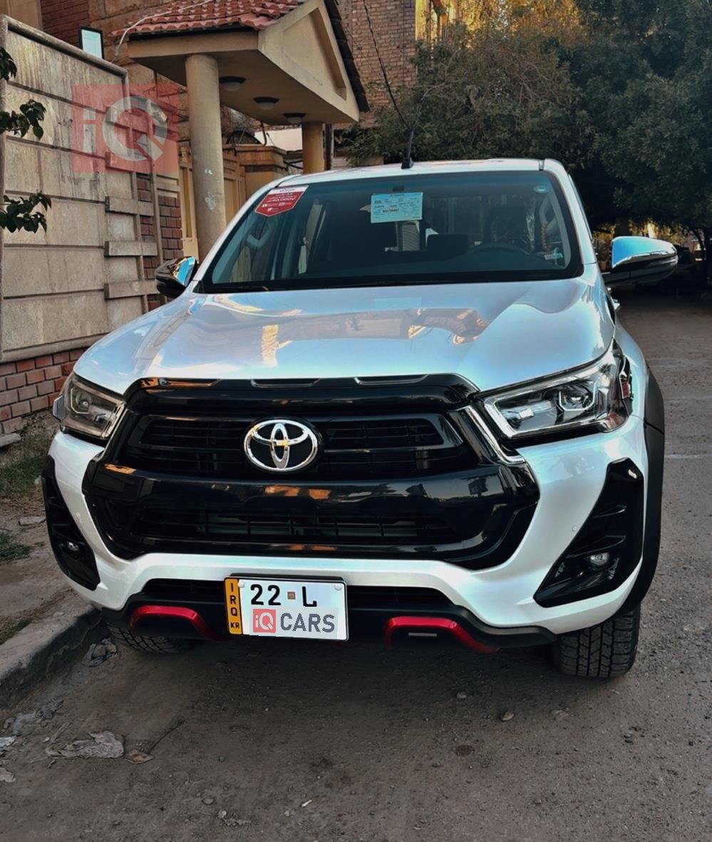 تويوتا هايلوكس